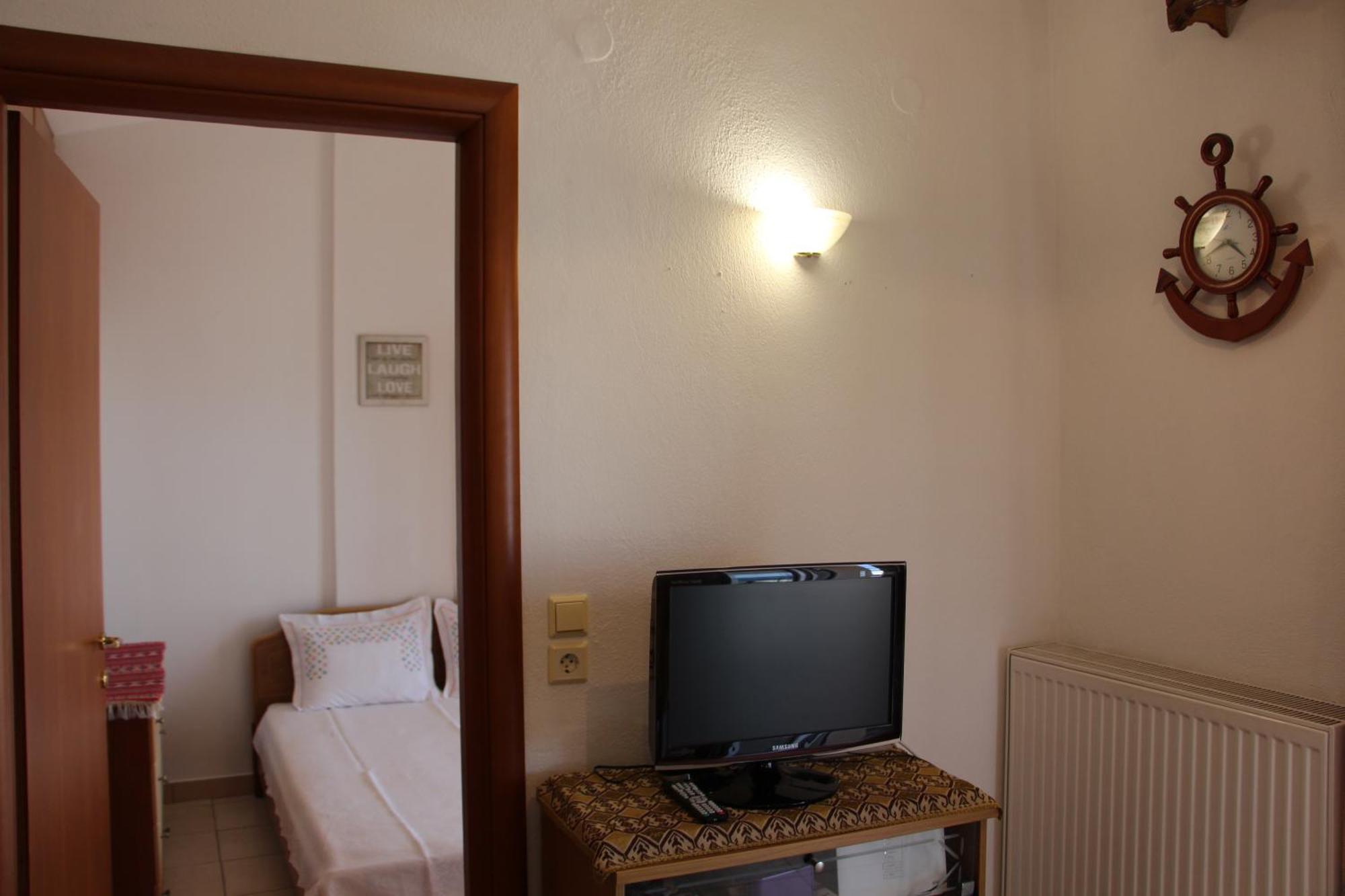 Matina'S Apartments Принос Номер фото