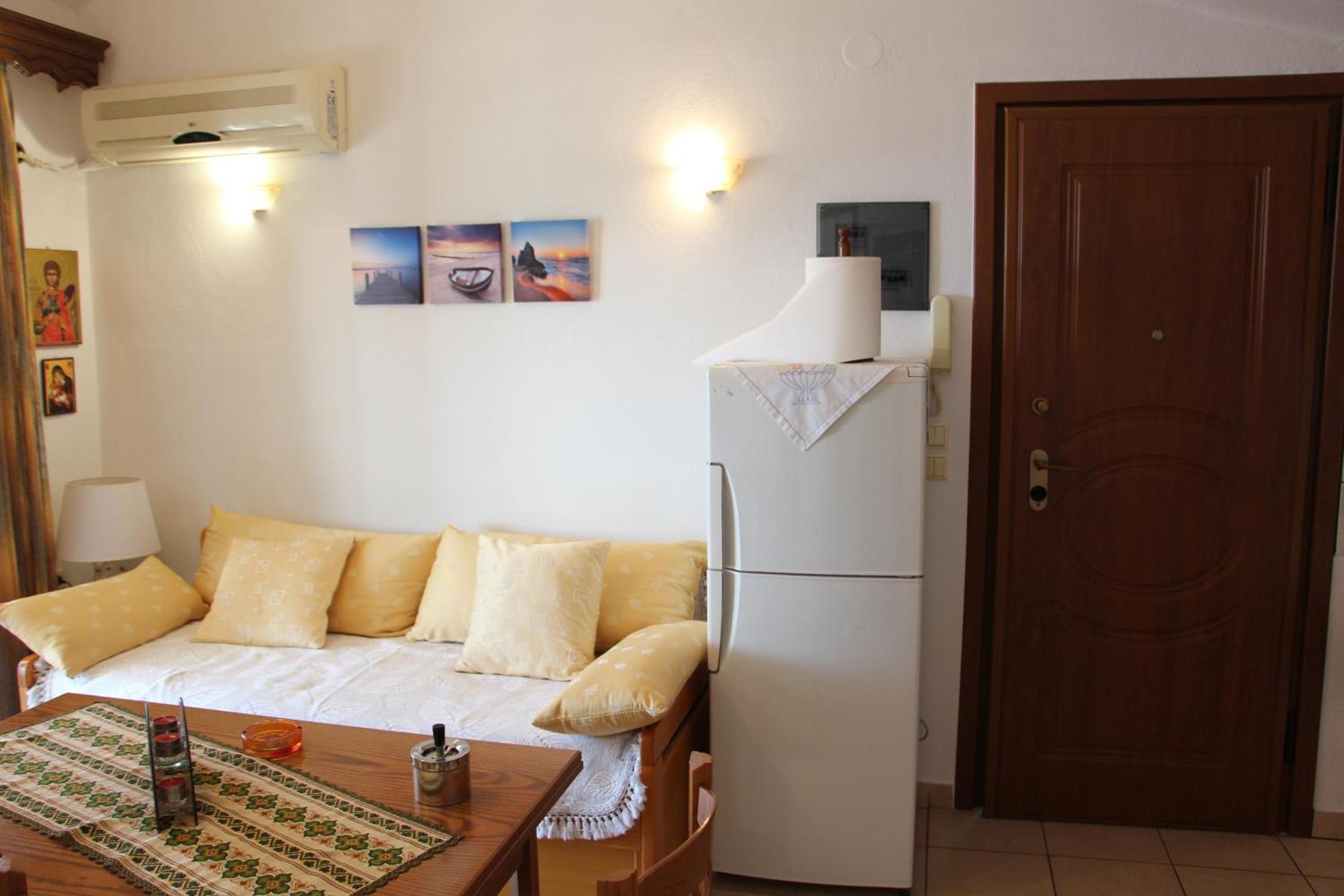 Matina'S Apartments Принос Номер фото