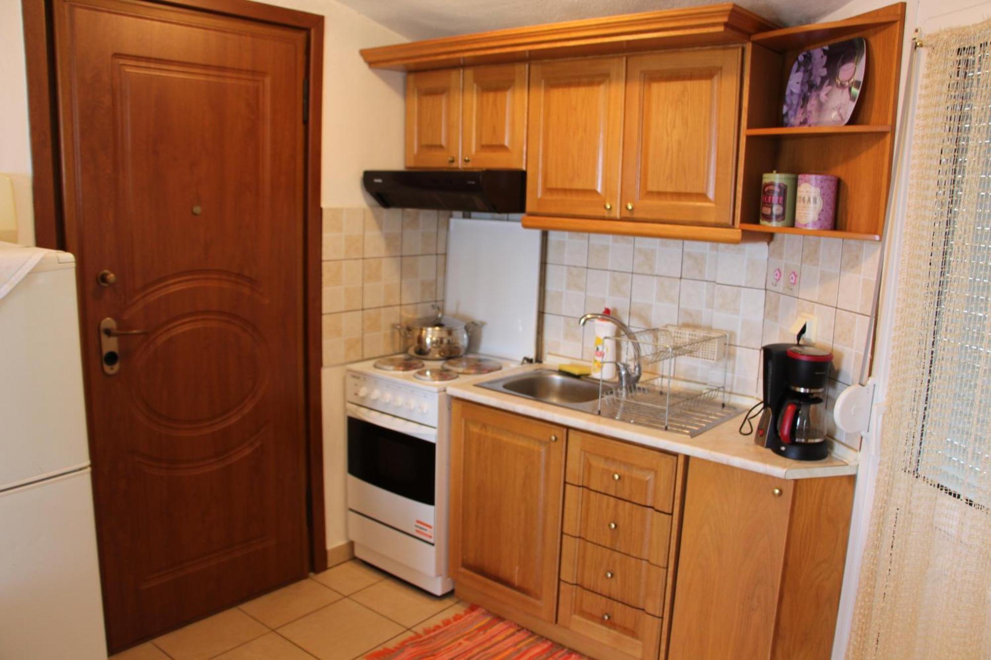Matina'S Apartments Принос Номер фото